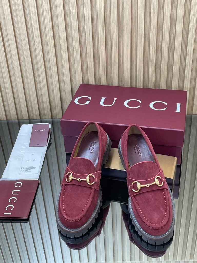 Gucciのその他は価格・収納・合わせ方でどう見るか
