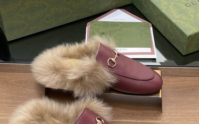Gucciの靴を予算内で探す前に見るブラックのポイント