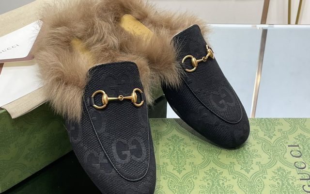食事会目線で見るGucciの靴の印象