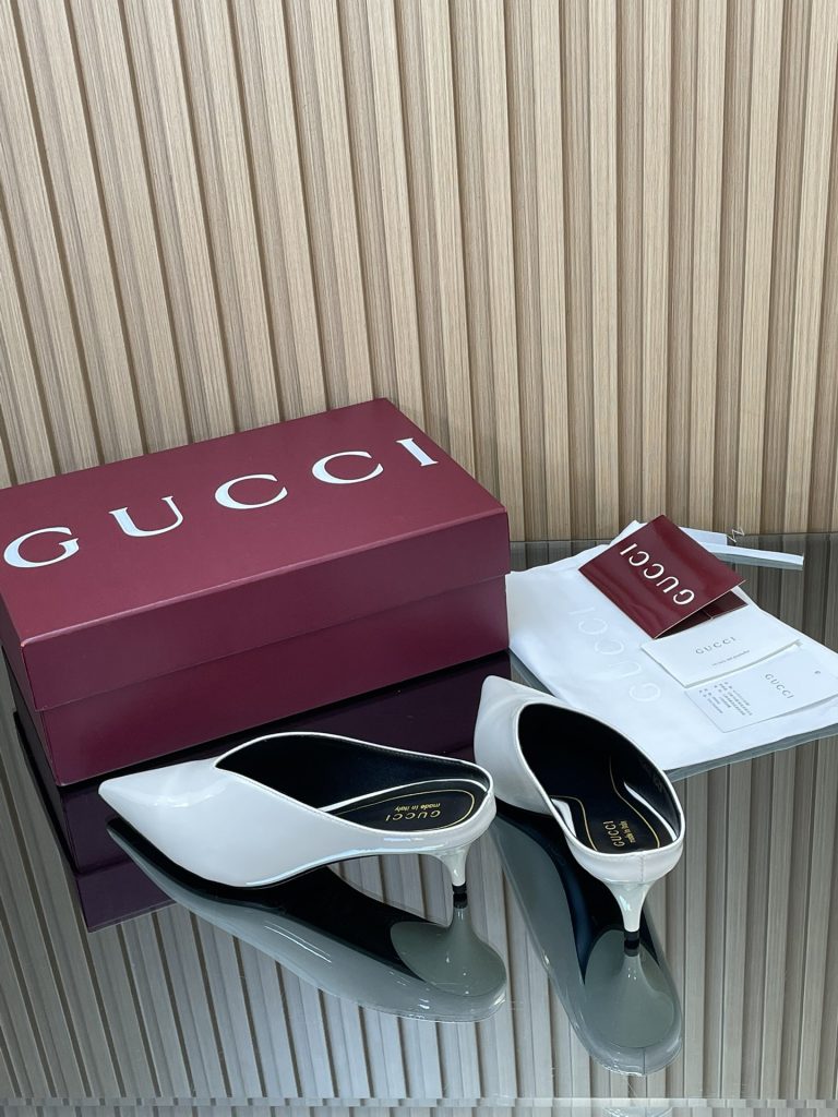 GUCCI グッチ ミュール 本革 通勤 通学 ブラック - 画像 6