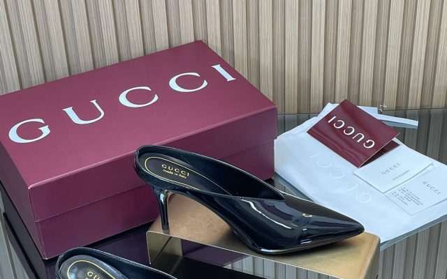 Gucciの靴を予算内で探す前に見るブラックのポイント