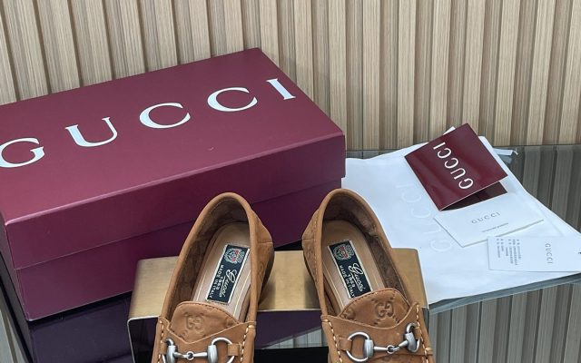 食事会で使いやすいGucciのその他を写真で確認