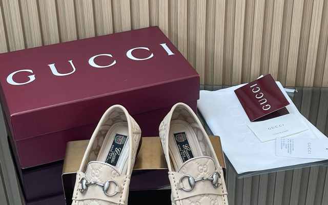 Gucciの靴を予算内で探す前に見るベージュのポイント