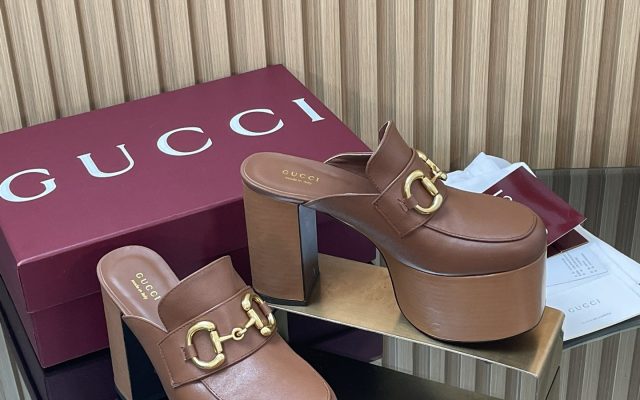 Gucciの靴を予算内で探す前に見るブラックのポイント