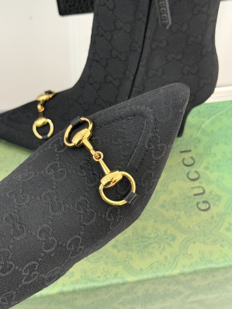 GUCCI グッチ フラットシューズ 本革 通勤 ブラック - 画像 7