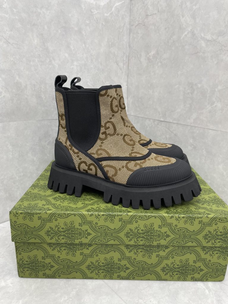 ブラック系靴を服に合わせるなら見るべき3点