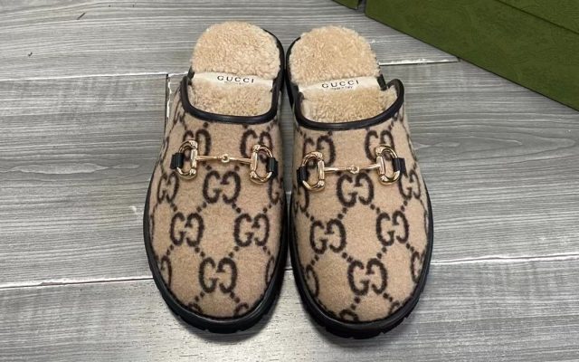食事会目線で見るGucciの靴の印象