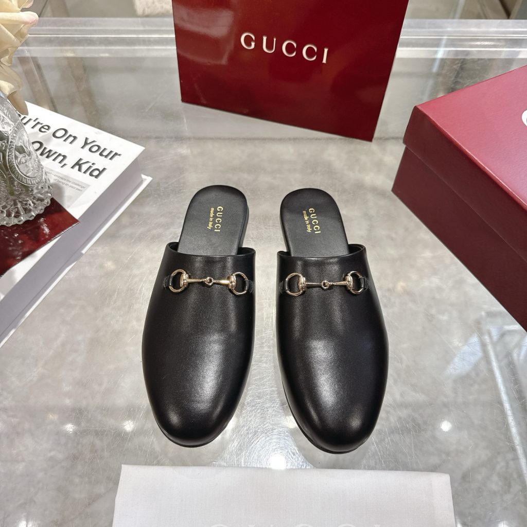 GUCCI グッチ フラットシューズ メンズ レディース 本革 黒 1.5cm シルエット…｜通勤に使いやすいシューズを写真で確認
