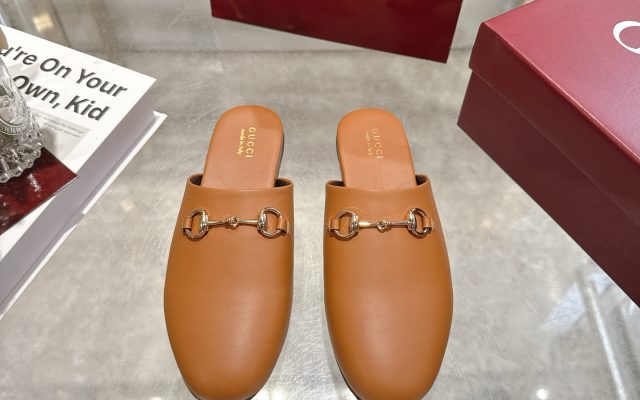 食事会で使いやすいGucciのその他を写真で確認