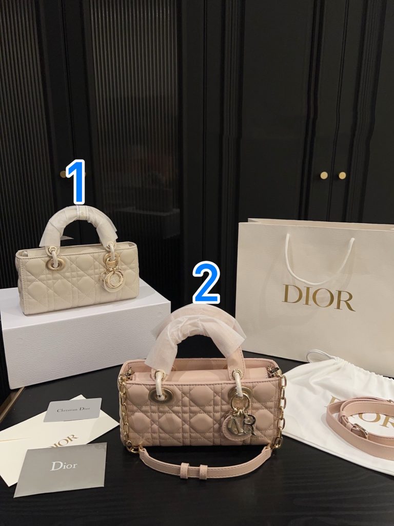Diorのバッグで迷ったら色と重さを先に見る