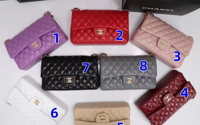 CHANELのショルダーバッグは価格・収納・合わせ方でどう見るか