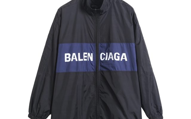 黒系ジャケットを服に合わせるなら見るべき3点