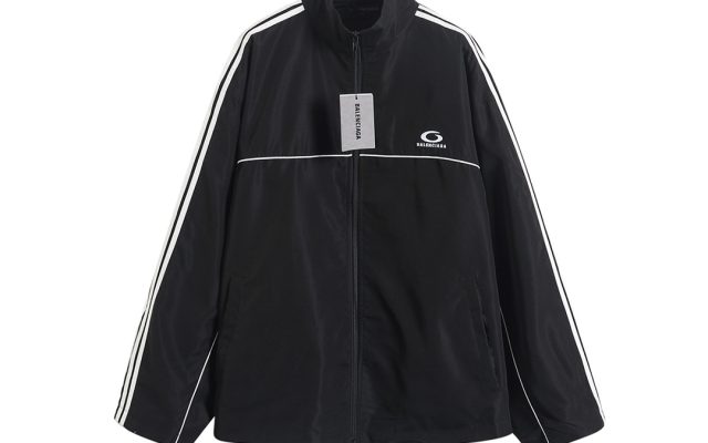 ブランドアイテムのジャケットは価格・収納・合わせ方でどう見るか