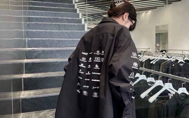 服装選びで迷ったら：シャツの価格と使い道