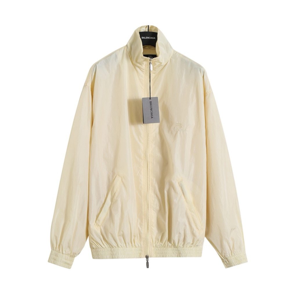 BALENCIAGA バレンシアガ スポーティー ジャケット パンツ セットアップ ベージュ…|カフェに使いやすいファッションアイテムを写…