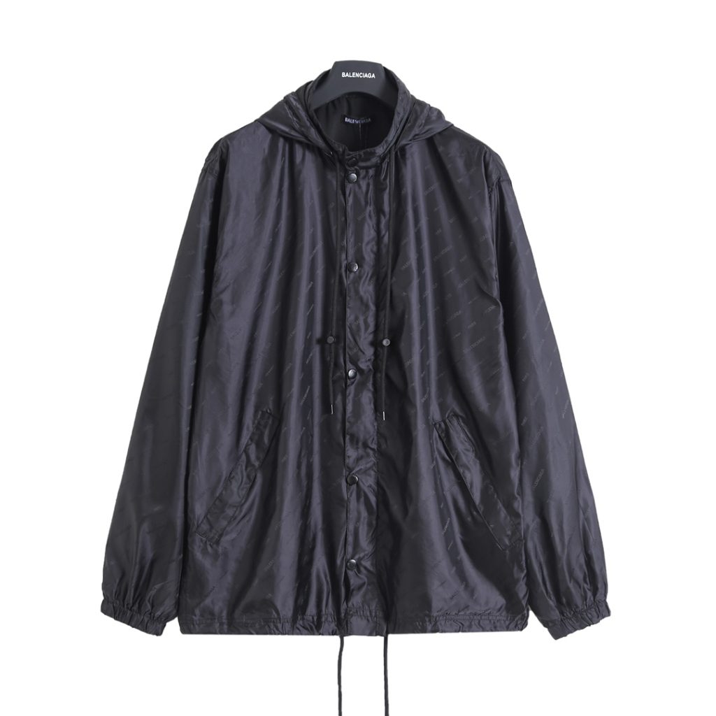 BALENCIAGA バレンシアガ フード付きジャケット ブラック ファッション｜カフェに行く日に選ぶ前の確認ポイント