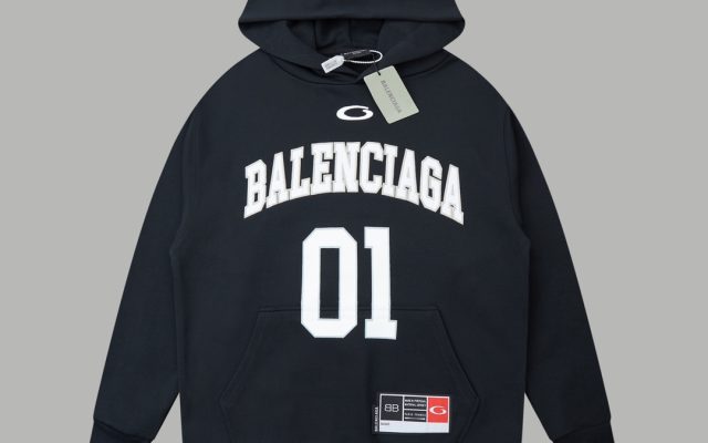 ブラック系その他を服に合わせるなら見るべき3点