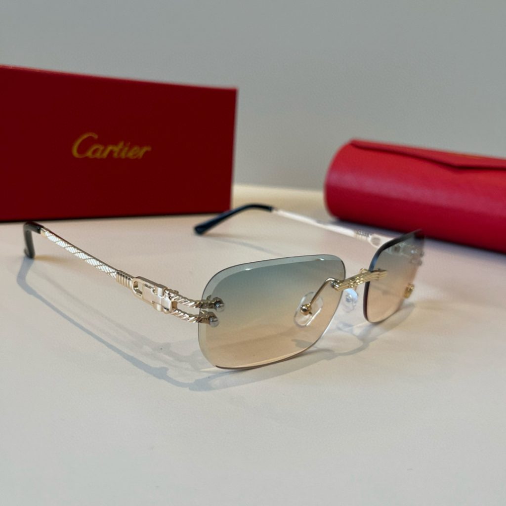 CARTIER カルティエ サングラス メタルフレーム 金属 フレーム ワイヤーデザイン ト…｜旅行に使いやすいファッションアイテムを写真…