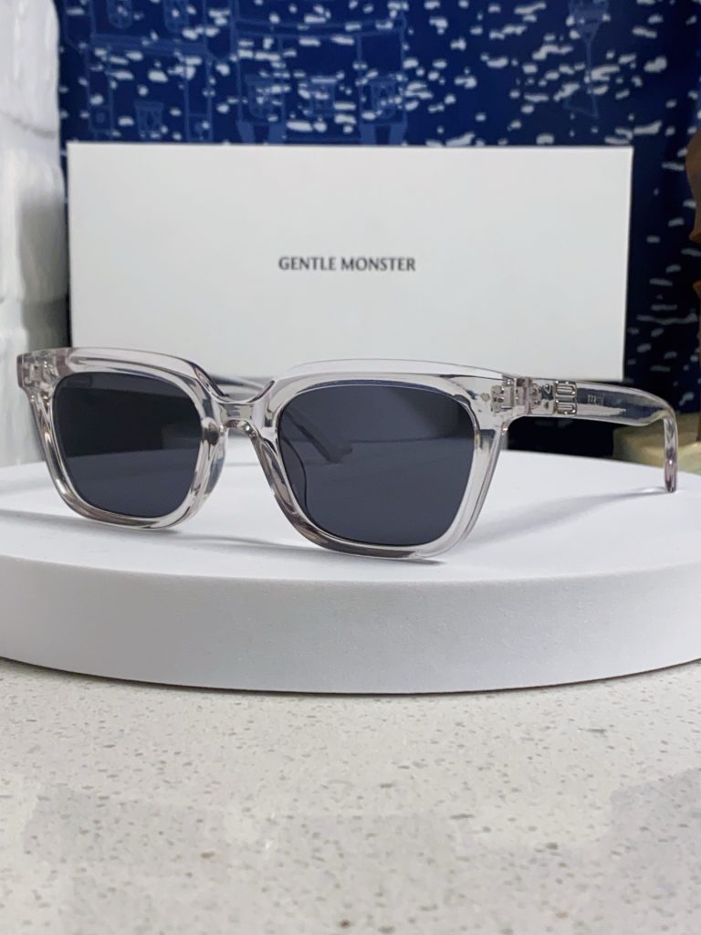 GENTLE MONSTER ジェントルモンスター サングラス ブランド小物|ランチの日に写真で選び方を確認