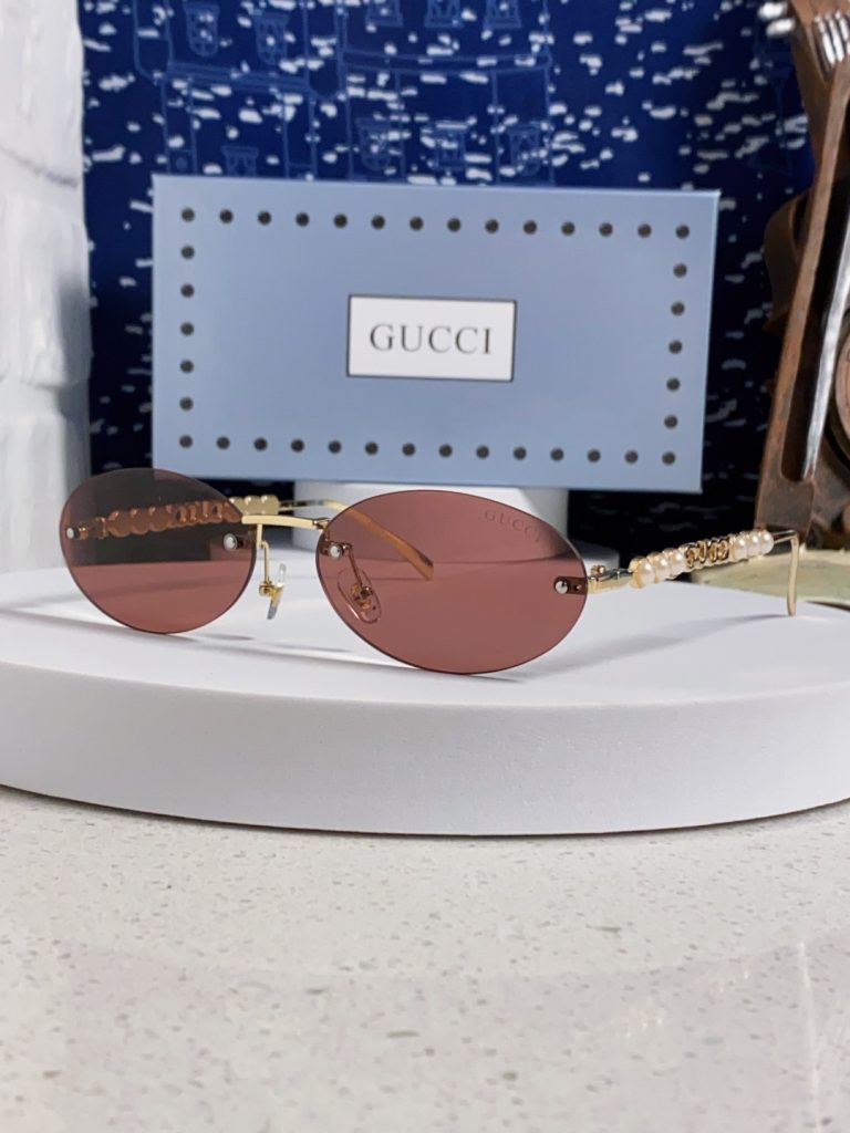 GUCCI グッチ メガネ フレームレス サングラス 無縁 ピアス ブランド小物｜ギフト選びで予算内で見たいポイント