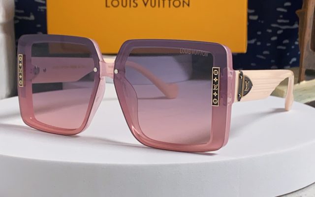 LOUIS VUITTONのその他を予算内で探す前に見る写真のポイント