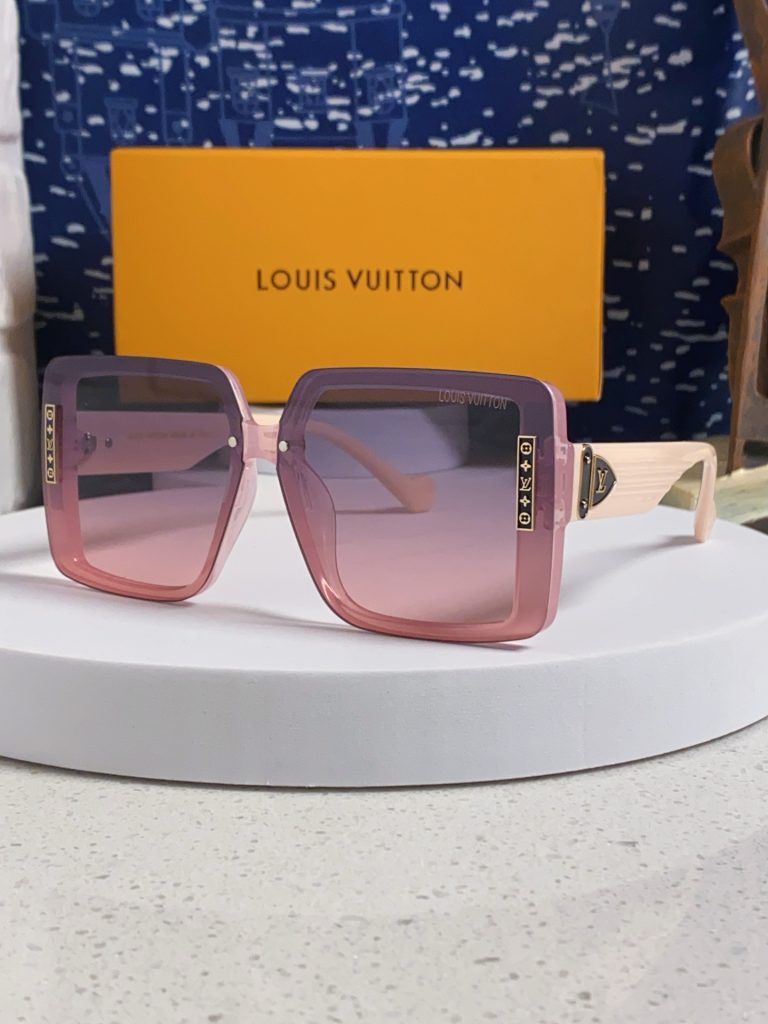 LOUIS VUITTONのその他を予算内で探す前に見る写真のポイント