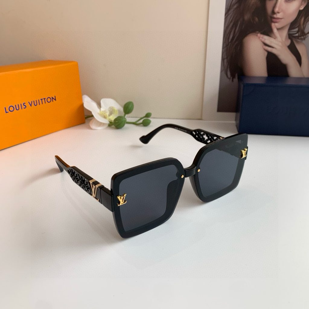 LOUIS VUITTON ルイヴィトン メンズ サングラス フレーム 8368 ブランド小物｜旅行の日に選ぶ前の確認ポイント
