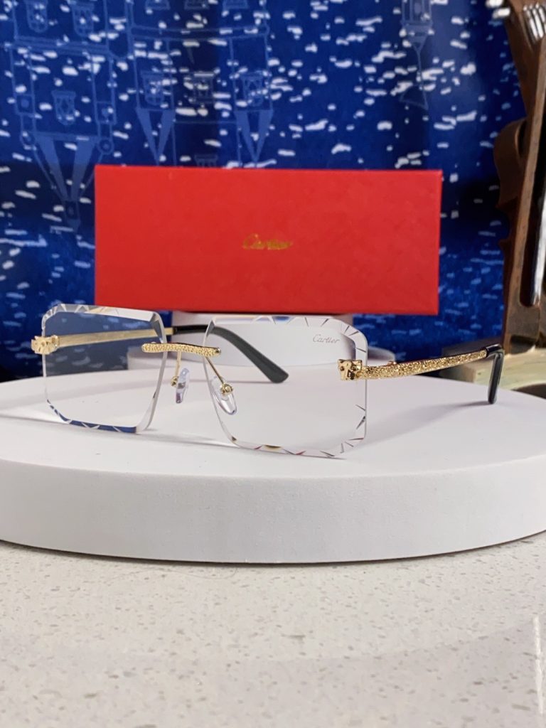 CARTIER カルティエ インディペンデントサングラス メンズ レディース ブランド小物｜ランチの日に写真で選び方を確認