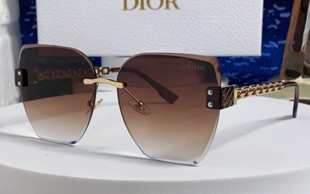 Diorのその他を予算内で探す前に見る写真のポイント