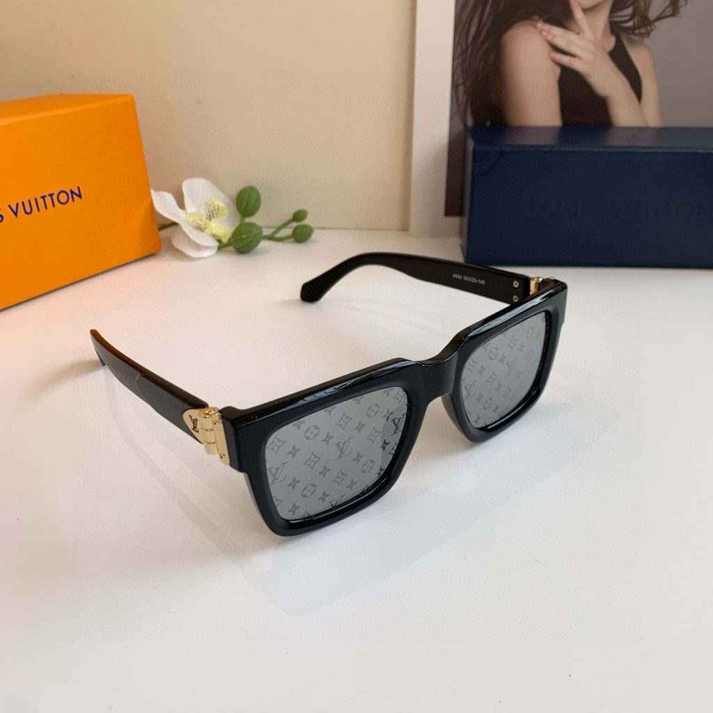 LOUIS VUITTON ルイヴィトン メンズ サングラス P140LV対応 フレームタイ…|季節の変わり目で使いやすいファッションアイ…