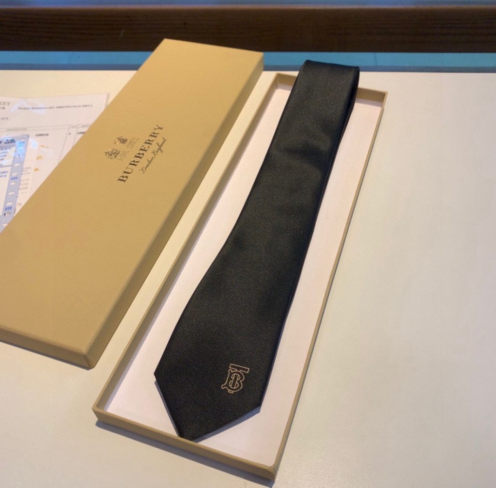 TBロゴ ネクタイ バーバリー調 結婚式 ホスト 衣装 高級シルク調 光沢 ゴールド ネイビー - 画像 3