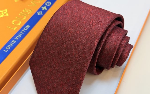 ネイビー系その他を服に合わせるなら見るべき3点