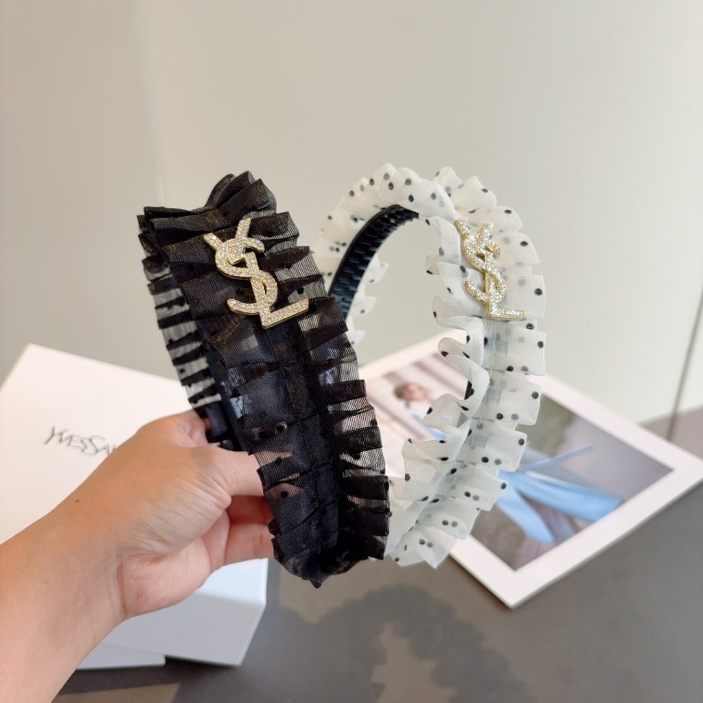 YSL エスエスエル ヘアバンド ポリドット ラッフル シルバー ブラック 全2色|ギフトに使いやすい財布・小物を写真で確認
