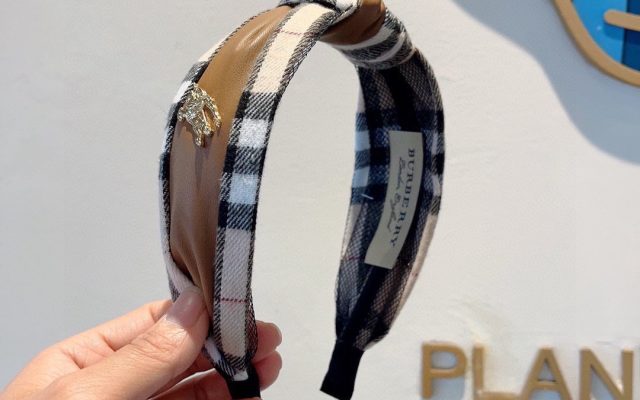 ブラックが映えるその他は日常で使いやすいか