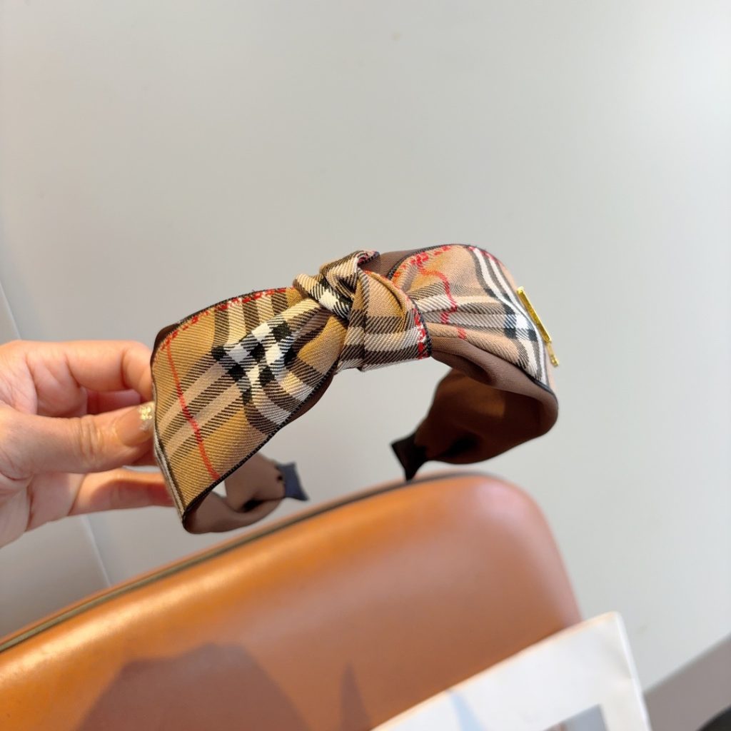 BURBERRY バーバリー ヘアバンド ブラック ベージュ シルク 通勤 旅行 全2色 - 画像 7