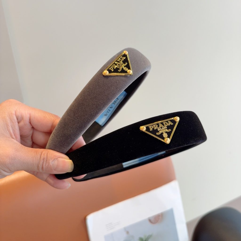 PRADA プラダ ヘッドバンド 本革 フランネル 通勤 通学 全3色 財布・小物｜毎日に失敗しにくい選び方