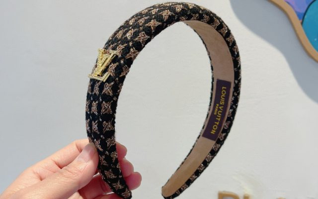 LOUIS VUITTONのその他は価格・収納・合わせ方でどう見るか