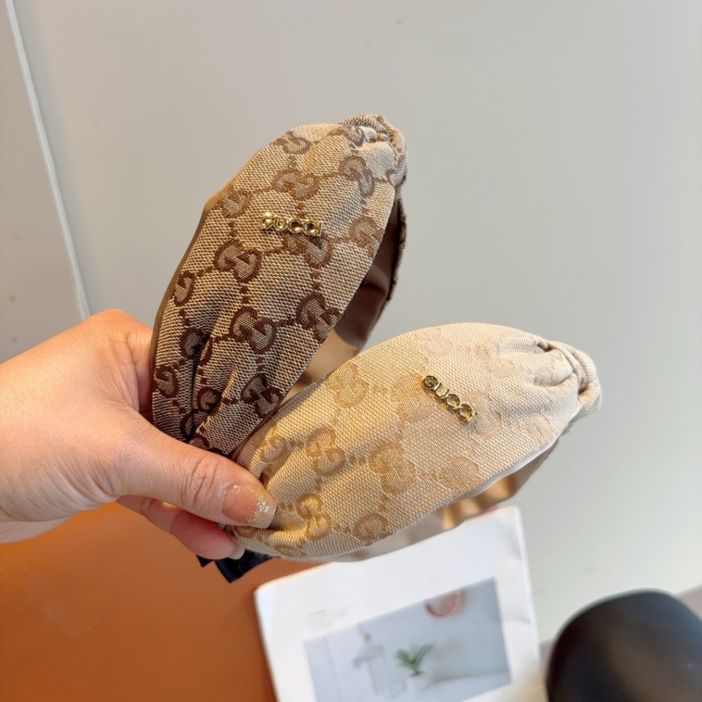 GUCCIのブランド小物を比べる日は収納から見る