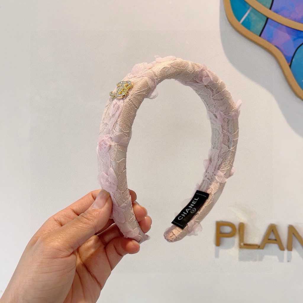 CHANEL シャネル ヘアバンド レース 本革 ピンク ホワイト 全2色 ブランド小物｜旅行の日に選ぶ前の確認ポイント