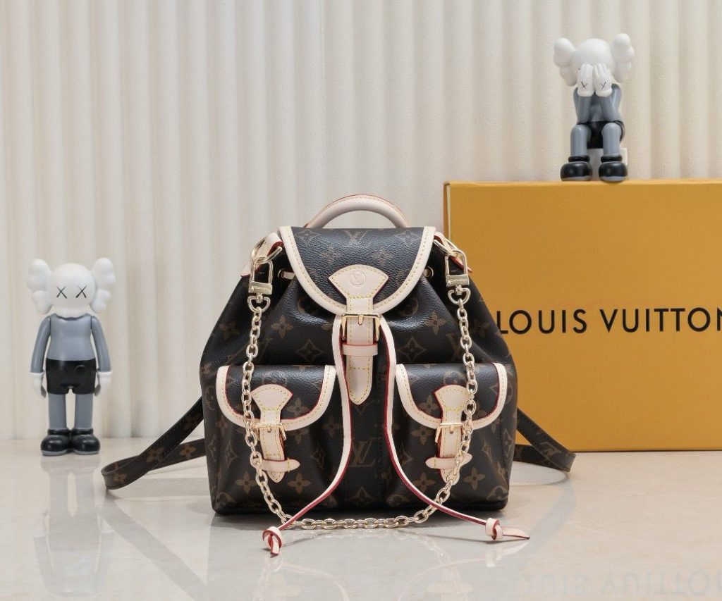 LOUIS VUITTONのレディースバッグは価格・収納・合わせ方でどう見るか