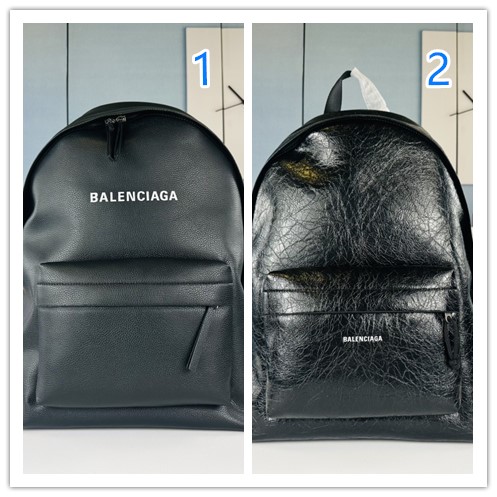 朝の支度の服に合わせるならBALENCIAGAのバッグは上着との相性重視