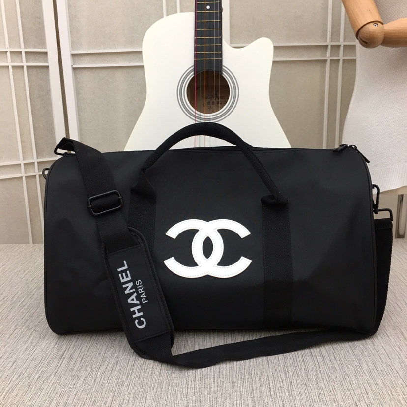 CHANELのバッグを毎日に使うなら確認したいこと